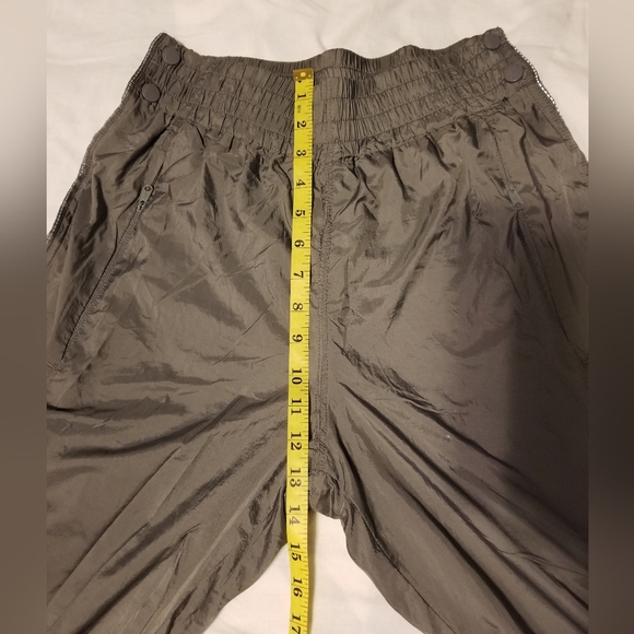 Free People Movement Nova Lined Pants Size XS Gray Side Zipper Wide Leg - Picture 3 of 12